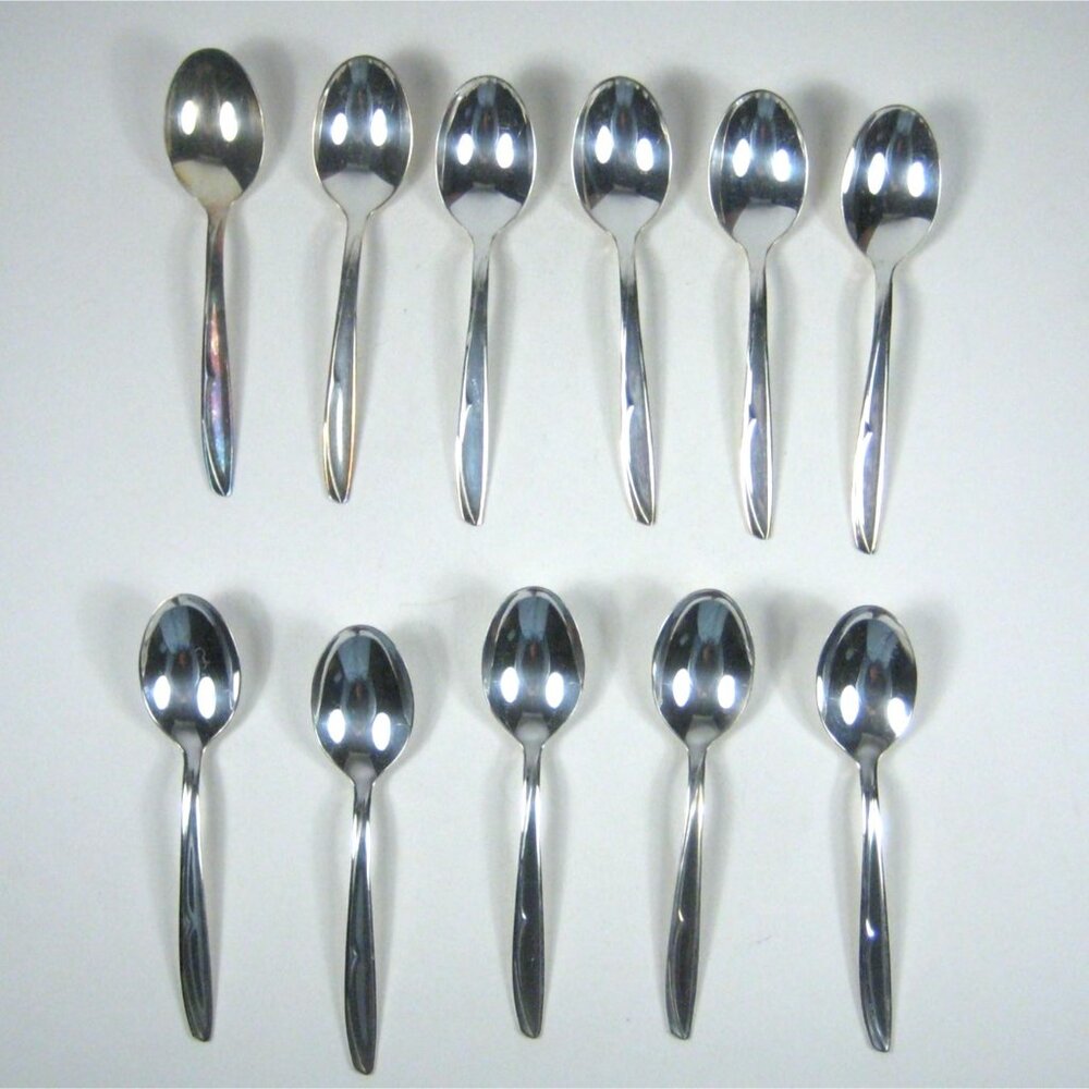 Concept Pattern 1957 Set Of 11 Supreme Silver Plate Soup Spoons Flatware